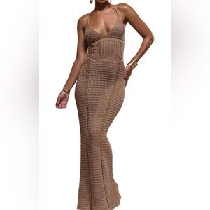 Elegant Tan Knit Maxi Dress